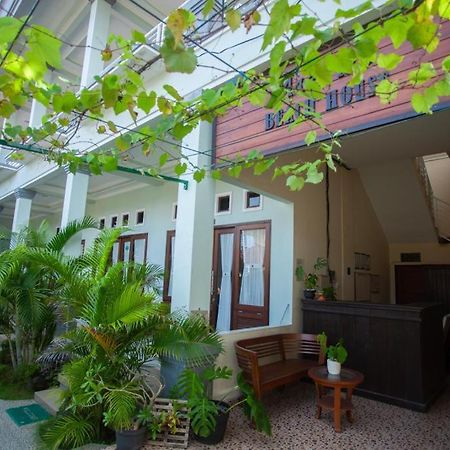Mae Mae Beach House Batununggul Zewnętrze zdjęcie