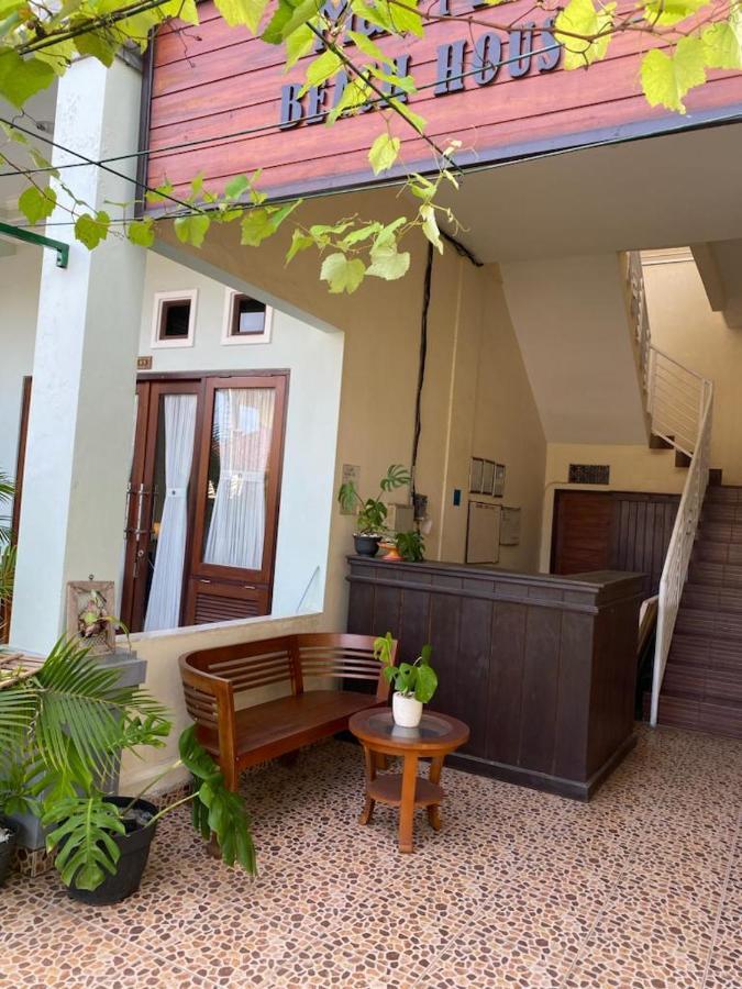 Mae Mae Beach House Batununggul Zewnętrze zdjęcie