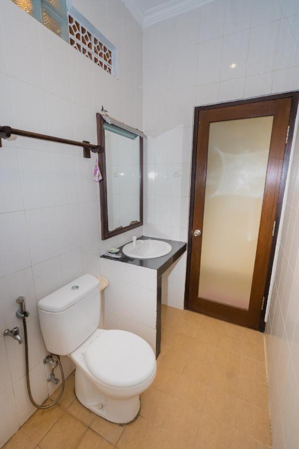 Mae Mae Beach House Batununggul Zewnętrze zdjęcie