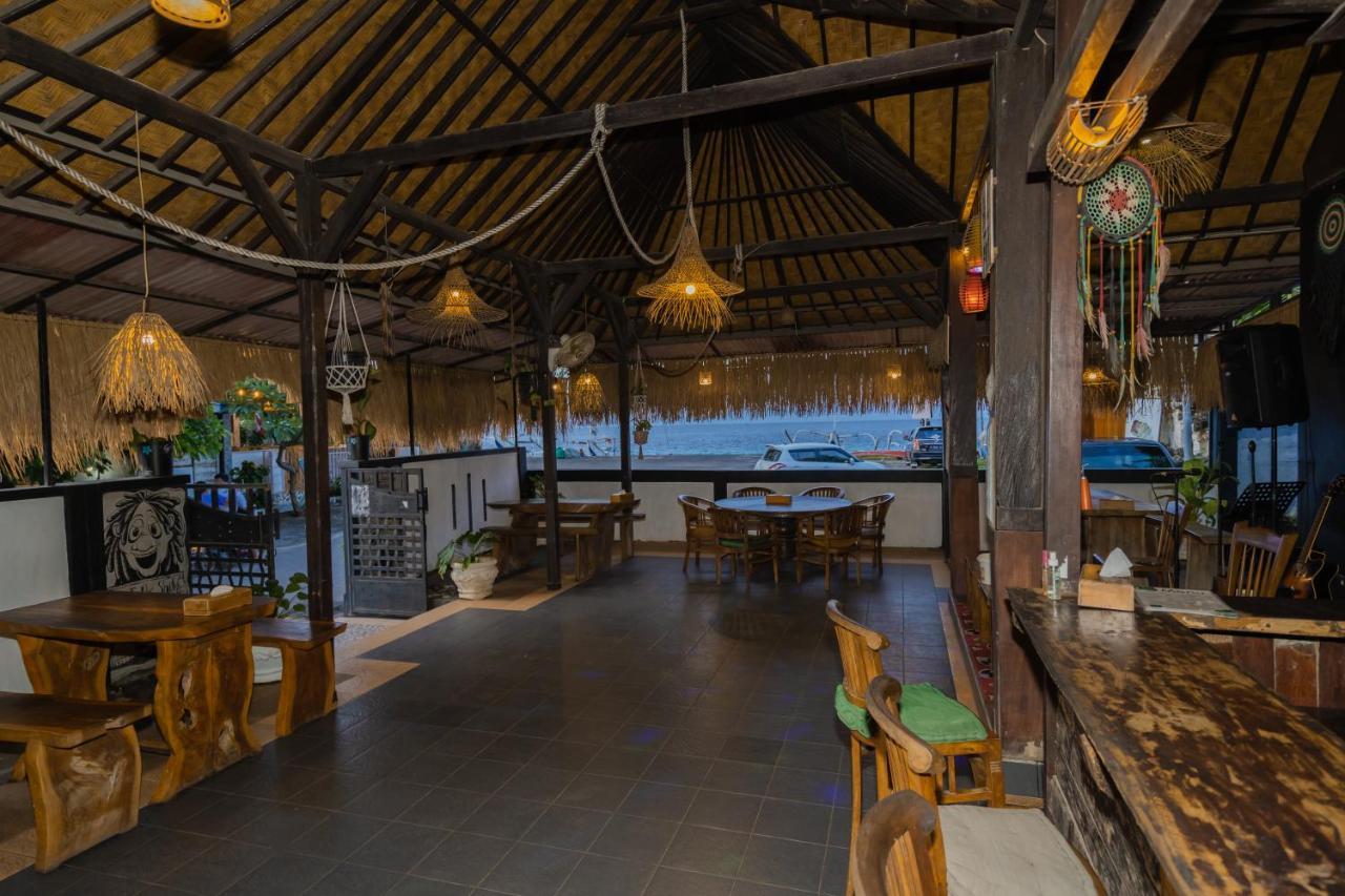 Mae Mae Beach House Batununggul Zewnętrze zdjęcie